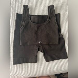 SETactive bra + bike shorts espresso size small
